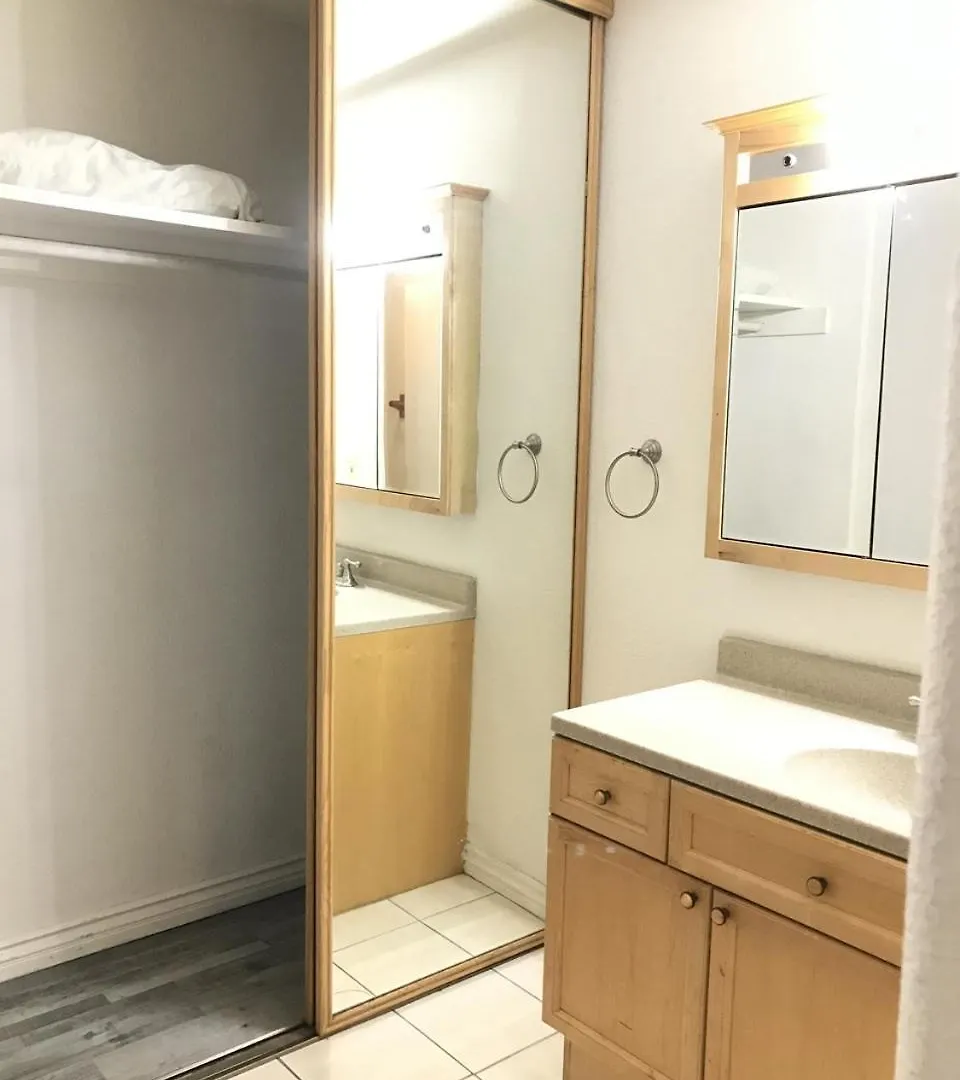 Super Bedroom With Private Bathroom 5 Las Vegas Homestay